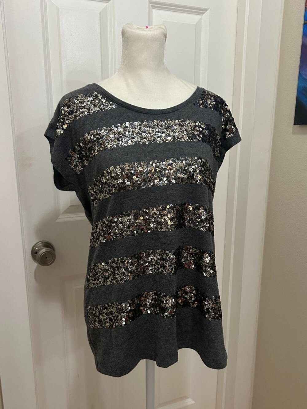 Sequined Short Sleeved Tee - L